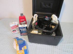 lot 50 image: Wen car waxer orbital buffer with a...