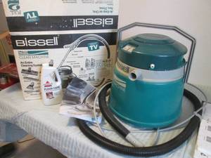 lot 59 image: Bissell Big Green Machine vacuum cl...