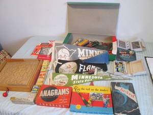 lot 60 image: Vintage games, watercolors, marbles...