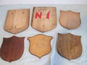 lot 63 image: Lot of antler or taxidermy mounts...