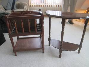 lot 82 image: Magazine rack 16 x13 top and side ...