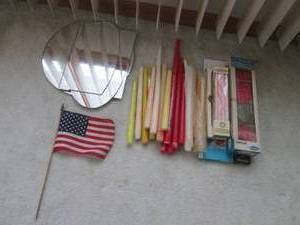 lot 85 image: Candles and mirrors...