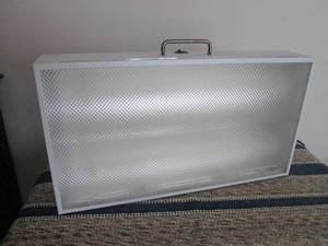 lot 88 image: Sun Lamp to help with seasonal affe...