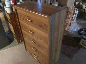 lot 99 image: Dresser 30x15 top and 47 tall...