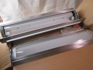 lot 118 image: Lot of 3 marine quality light fixtu...