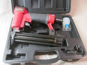 lot 125 image: Tool shop 2 brad nailer...