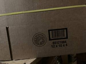 lot 100 image: Shipping Boxes
