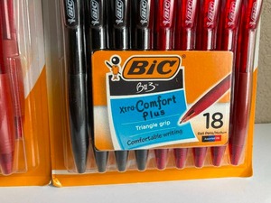 lot 4 image: Bic BU3 Pens