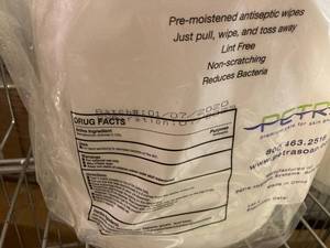 lot 35 image: Antiseptic Cleaning Wipes