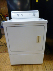 lot 11 image: Amana Gas Dryer