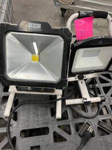 2 PORTABLE SHOP LIGHTS