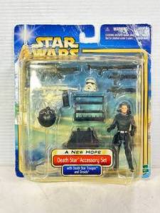 lot 1 image: Star Wars Death Star Accessory Set Hasbro 2002