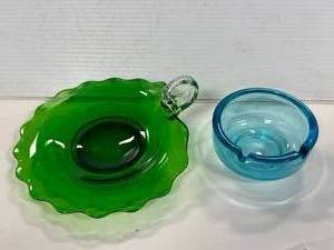 lot 23 image: Emerald Green & Heavy Blue Vintage Ashtrays