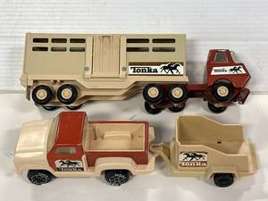 lot 35 image: Tonka Truck & Trailers