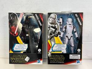 lot 39 image: Star Wars Rise of Skywalker Figurines