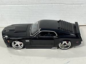 lot 67 image: Jada 124 1970 Boss 429 Mustang
