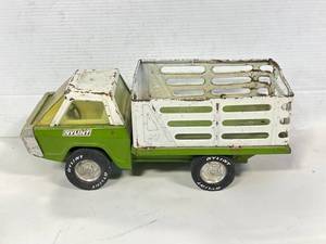 lot 73 image: 1970s Nylint Pressed Steel Stake Truck