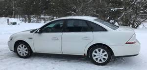 2009 Ford Taurus SE