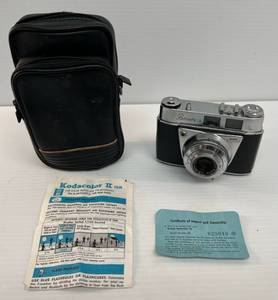 Vintage Kodak Retinette 1A Camera With Case