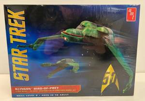 2016 AMT Star Trek Model Kit ( Klingon Bird Of Prey)