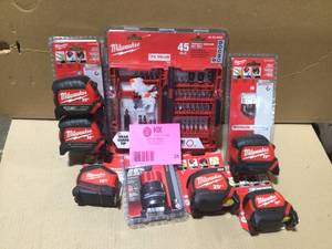 Lot of assorted Milwaukee tools and accesories customer returns review pictures