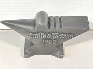Smith & Wesson 1852 Metal Anvil 6 Inches Wide
