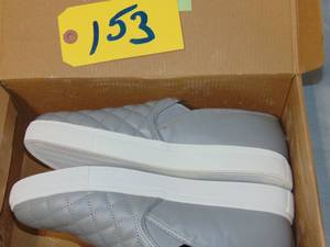 steve madden Womans  Light Gray Size 9