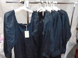 7 Pack universal thread ebony dress long sleeve Size M