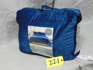 Members Mark Velvet Quilt Set