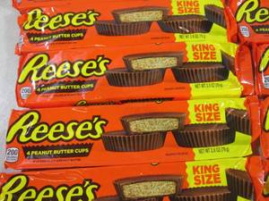 (B-1) 11 King Size Reeses 4 Peanut ...