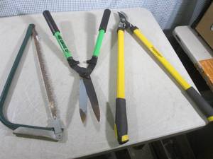 (CAC) Yard Tools - Clippers - Prune...