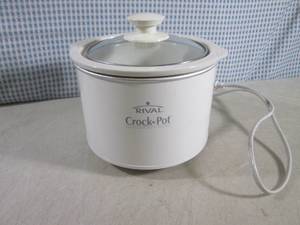 (CS) Small Rival Crock-Pot Slow Coo...