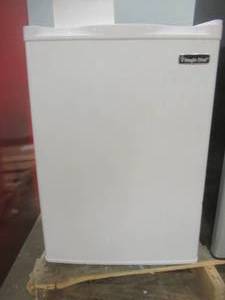 Magic Chef 2.6 cu. ft. Mini Fridge in White, ENERGY STAR (DENTED RIGHT HAND BACK, SMALL DENT ON DOOR, SEE PHOTOS)