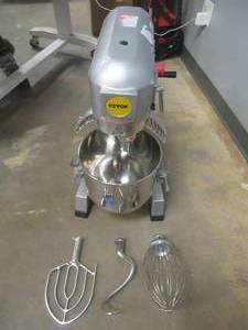 VEVOR 10 Qt. Kitchen Mixer Professional 3 Speeds Adjustable Commercial Food Mixer with Stainless Steel for Mixing Dough (COVER IS CRACKED, OTHERWISE NICE CONDITION, TURNS ON)