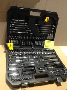 Dewalt 200 pcs Mechanic Tool Set customer return see pictures