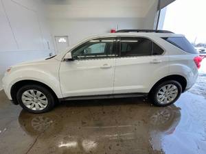 2011 Chevrolet Equinox LT - AWD