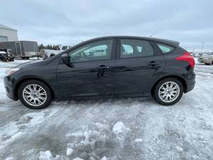 2012 Ford Focus SE - 2 OWNERS