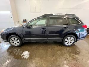 2012 Subaru Outback - AWD - 1 OWNER
