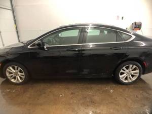 2016 Chrysler 200 - 2 OWNERS - 84,322 MILES