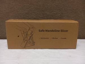 lot 5 image: SAFE MANDOLINE SLICER