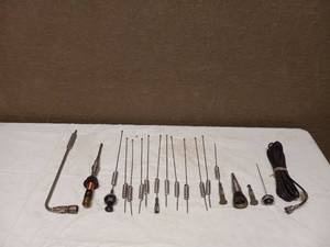 lot 39 image: ANTENNA PARTS