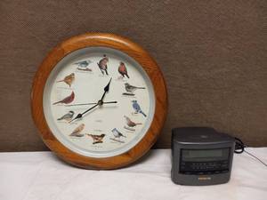 lot 43 image: WALL CLOCK & ALARM CLOCK