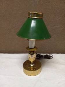 lot 45 image: VINTAGE  DESK LAMP