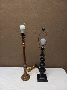 lot 48 image: 2 VINTAGE LAMPS
