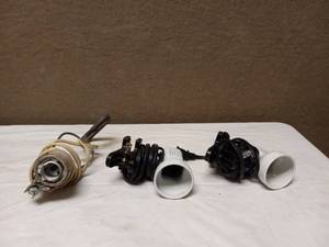 lot 68 image: 3 CLIP LIGHTS