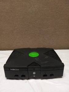 lot 73 image: XBOX