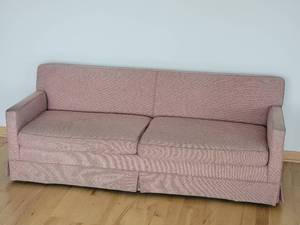 lot 91 image: Sophisticated and Sleek Two Cushion Couch Sofa