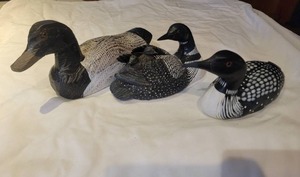 lot 114 image: Rustic Loon Statuettes - Set of 3