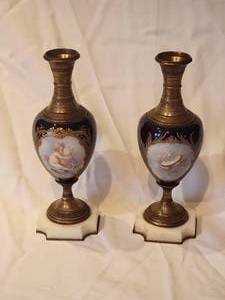 lot 87 image: Vintage French Glazed Porcelain Urns - Chrubins sur Bleu de France