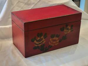 lot 84 image: Brilliant Vintage Chinese Letter Box